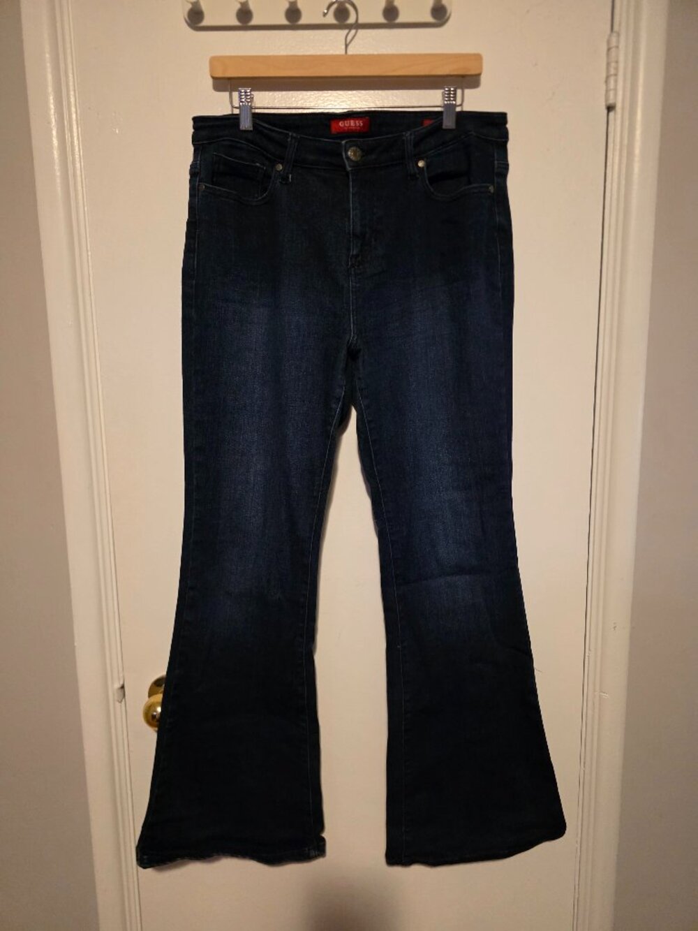 Guess Flare (Dark Wash)